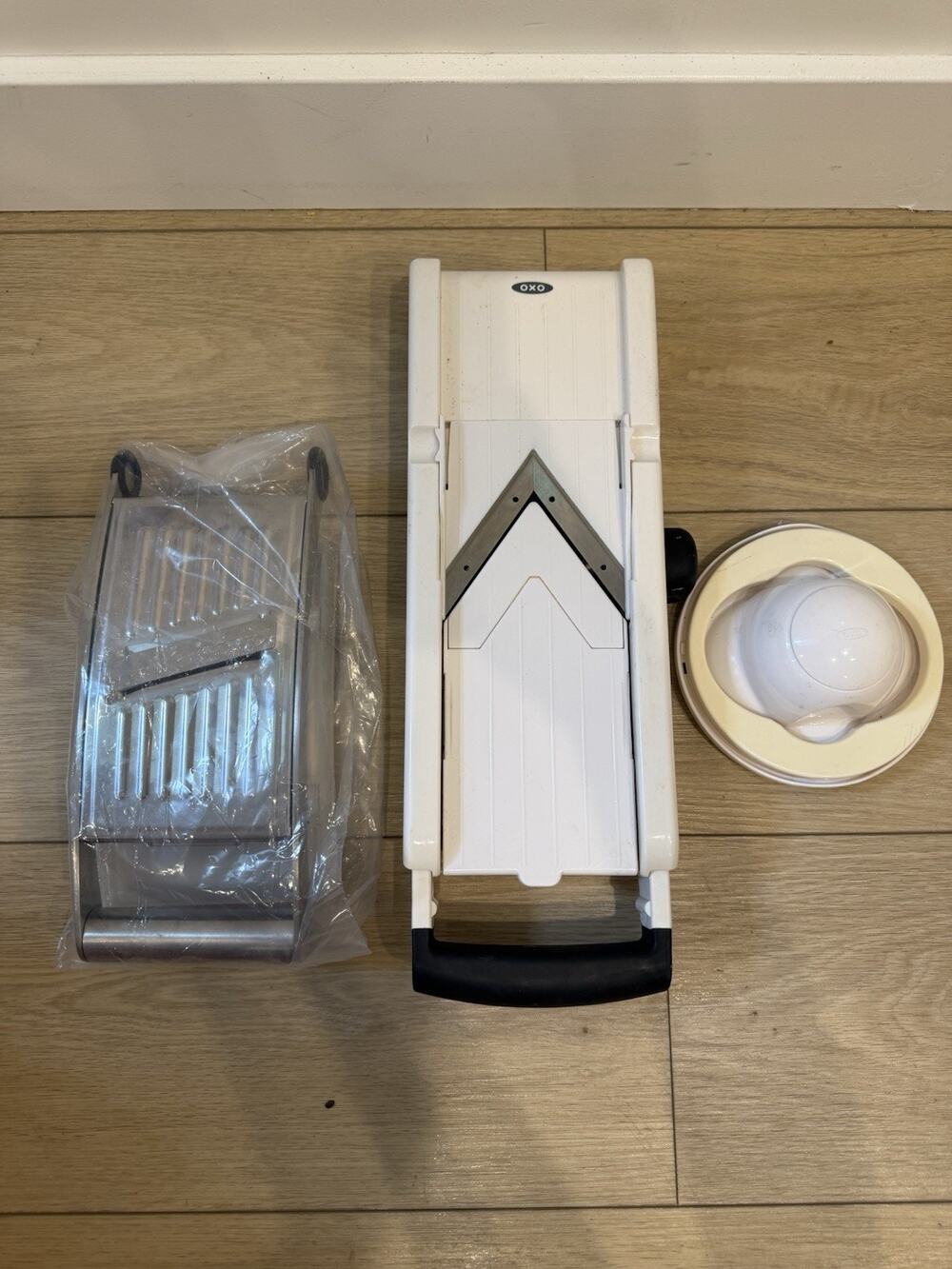 OXO GOOD GRIPS V-BLADE MANDOLINE KITCHEN Adjustable Food SLICER VEGETABLE